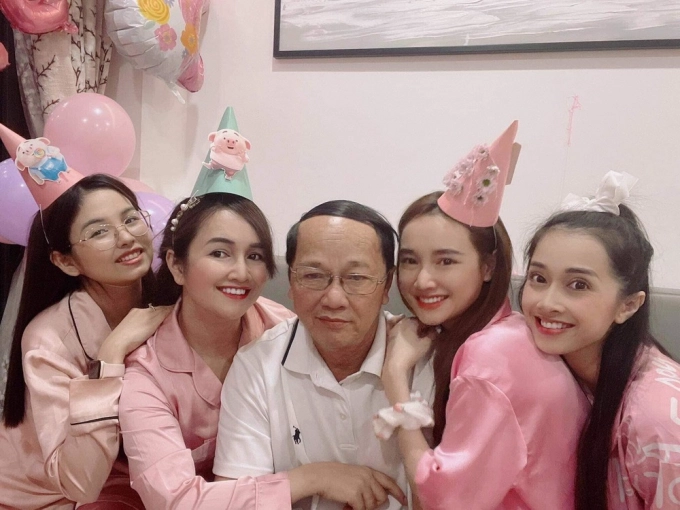 Bỏ showbiz lấy chồng nữ dv 9x giờ ở nhà 7 tỷ con trai mắt đẹp giống nhã phương - 1