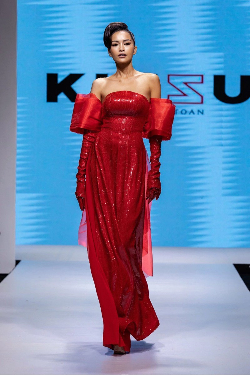 Bộ tứ tuổi tuất đổ bộ miss universe 2020 bồ cũ tỷ phú 72 tuổi và rich-kid tranh cãi nhất - 6