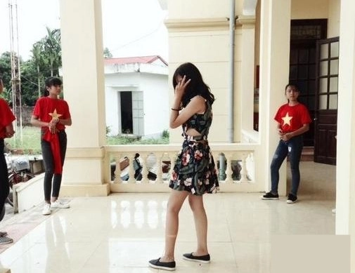 Bố xấu lạ con gái hoàng mập hiệp gà cao 1m7 đẹp tựa hoa hậu nhiều đạo diễn để mắt - 8