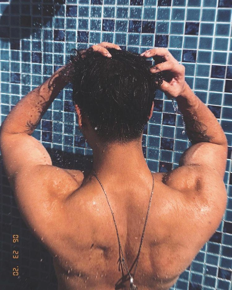 Body 6 múi của các phi công hot nhất vbiz đẹp trai có thừa vạm vỡ cũng dư - 12