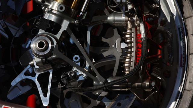Brembo ra mắt hệ thống làm mát dành cho world superbike - 5