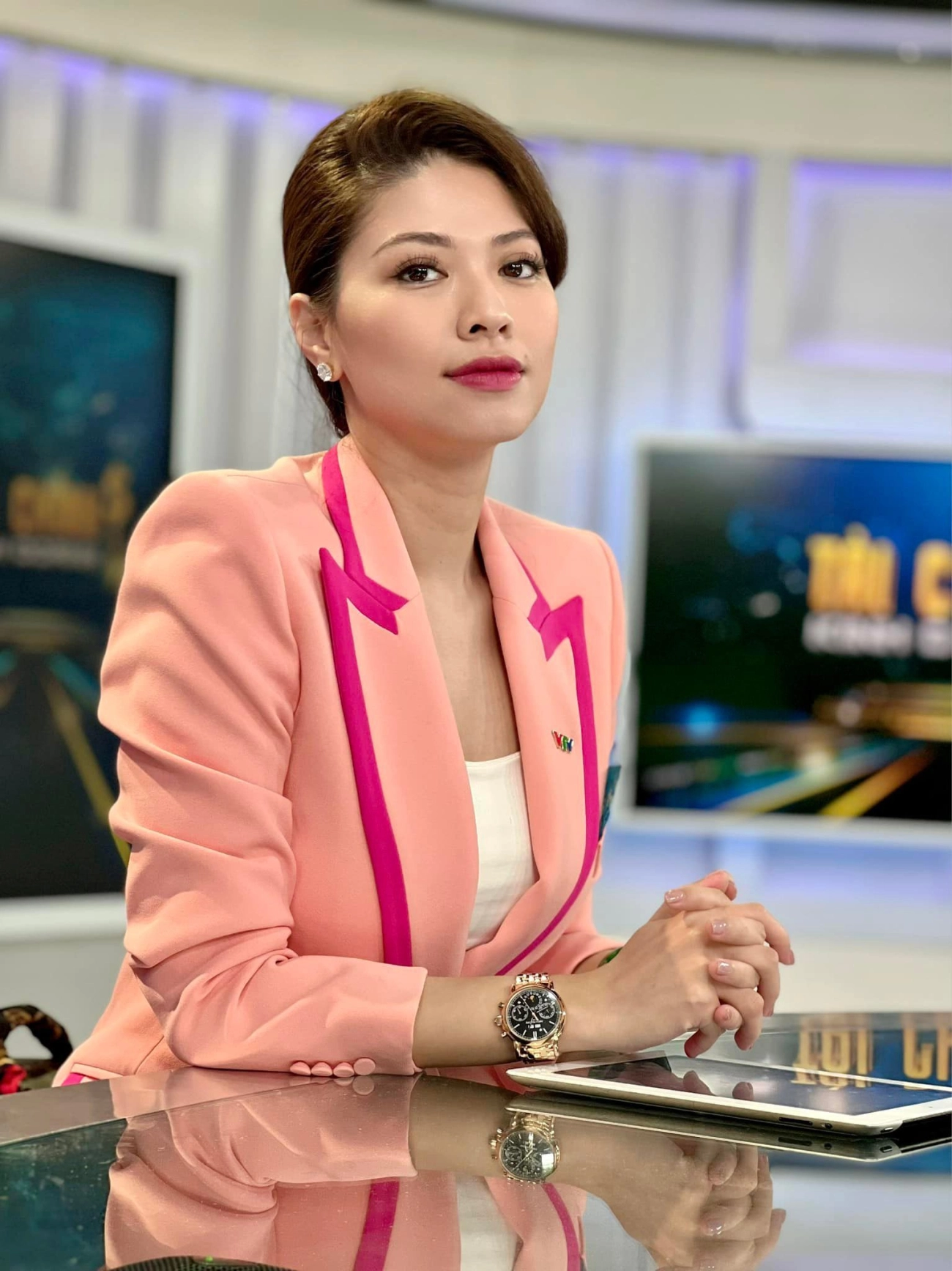 Btv ngọc trinh khoe nhan sắc u40 như gái 16 tự nhận không dám nhìn mình trên tivi - 7