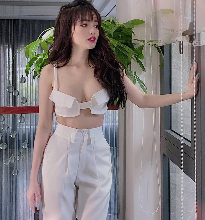 Bụng rạn nát bét vì 3 năm sinh 2 con hotgirl đà nẵng giờ siết eo suốt đêm đi ngủ - 4