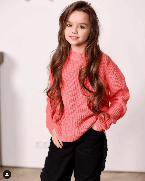 búp bê nga đẹp nhất thế giới làm bố mẹ phát hoảng vì fan sau 5 năm nổi tiếng - 15