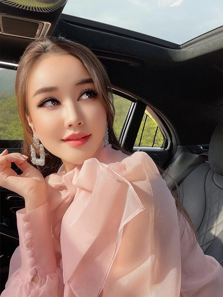 Ca sĩ từng được nhận định quyến rũ hơn hồ ngọc hà vẫn quyết dao kéo níu giữ thanh xuân - 32