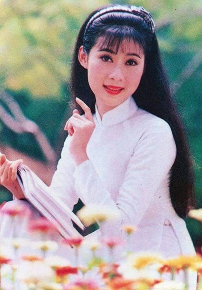 Các biểu tượng sắc đẹp việt thập niên trước người thăng hoa nhan sắc kẻ lụi tàn vì thẩm mỹ - 29