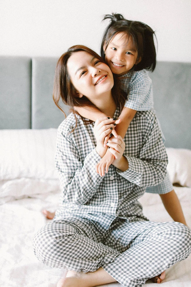 Các con gái xinh đẹp giỏi giang của phạm quỳnh anh ấn tượng nhất là con gái cao 1m82 - 6