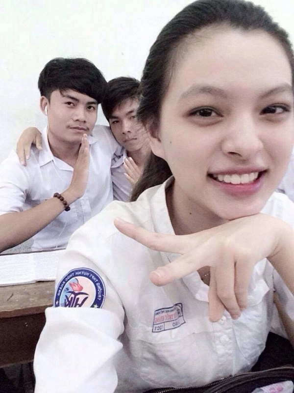 Các mỹ nhân làm gì khi bị đồn phẫu thuật thẩm mỹ trùm cuối là oan ức nhất - 16