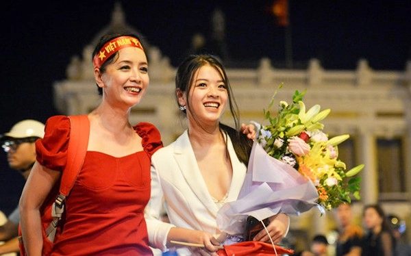 Cách dạy con khác biệt hiền thục cho con cúp học phạm quỳnh anh khắt khe lạnh lùng - 9