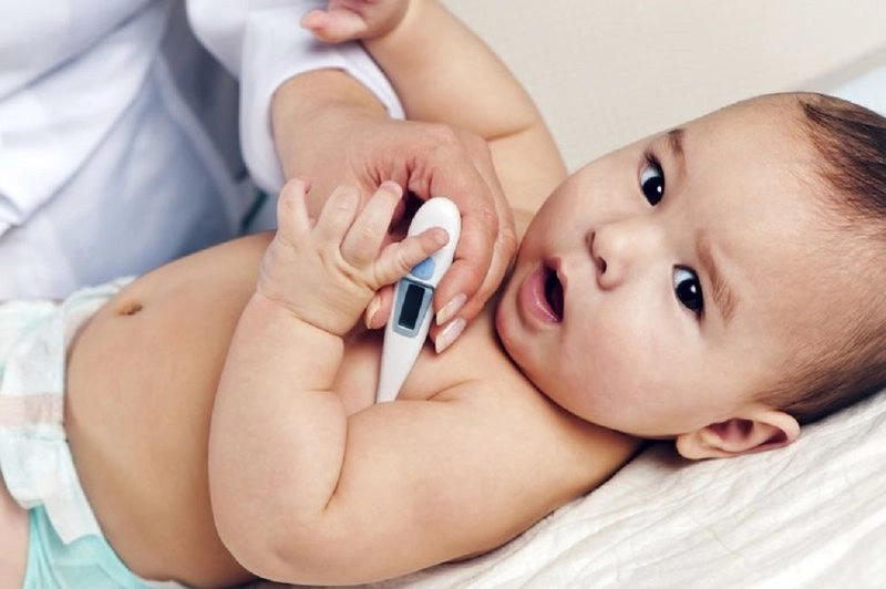 Cách hạ sốt cho trẻ nhanh nhất tại nhà tránh nguy hiểm - 3
