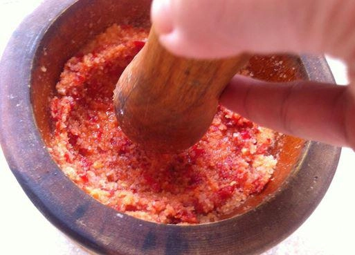 Cách làm tôm nướng muối ớt bằng than hoa chảo lò nướng ngon xuất sắc - 14
