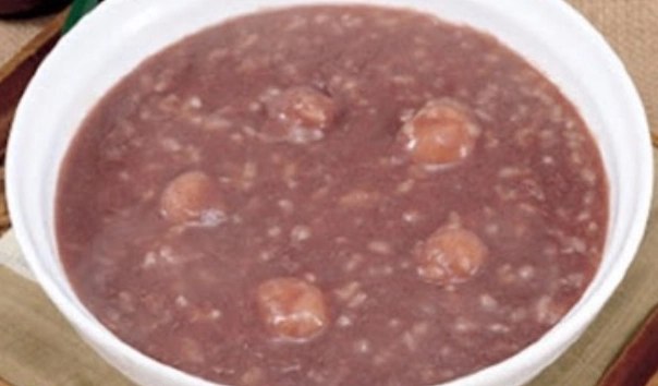 Cách nấu cháo đậu đỏ thơm ngon cho mẹ và bé cực đơn giản - 2