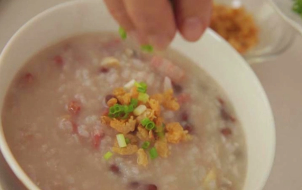 Cách nấu cháo đậu đỏ thơm ngon cho mẹ và bé cực đơn giản - 7