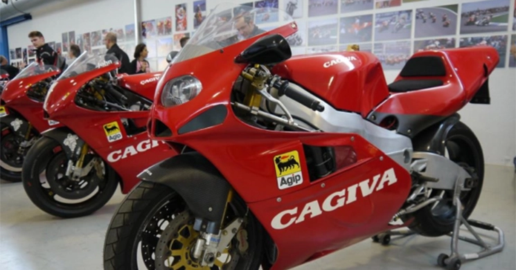 Cagiva mẫu xe điện của mv agusta chuẩn bị ra mắt - 5