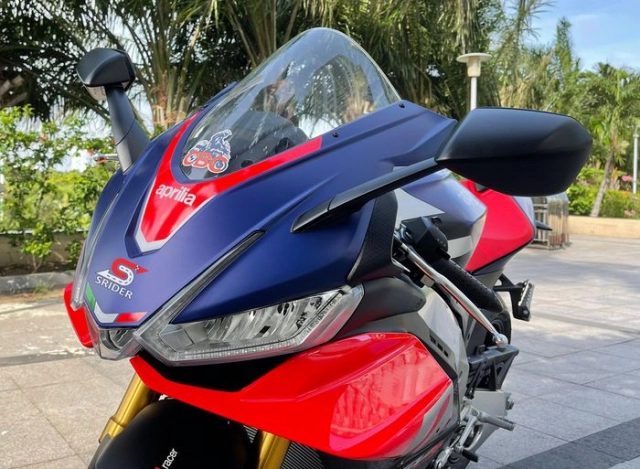 Cận cảnh aprilia rsv4 factory 2021 đầu tiên tại việt nam - 2