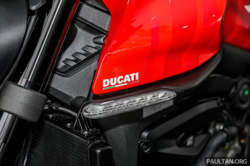 Cận cảnh ducati monster 2022 vừa ra mắt tại đông nam á - 8