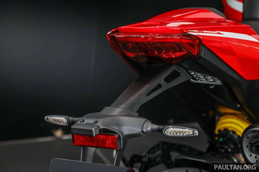 Cận cảnh ducati monster 2022 vừa ra mắt tại đông nam á - 31