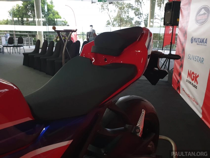 Cận cảnh honda cbr1000rr-r 2020 vừa ra mắt tại malaysia - 9