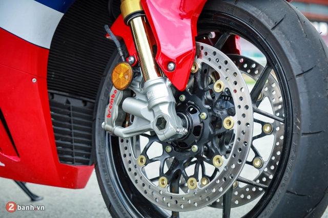 Cận cảnh honda cbr1000rr-r sp tại trường đua việt nam - 21