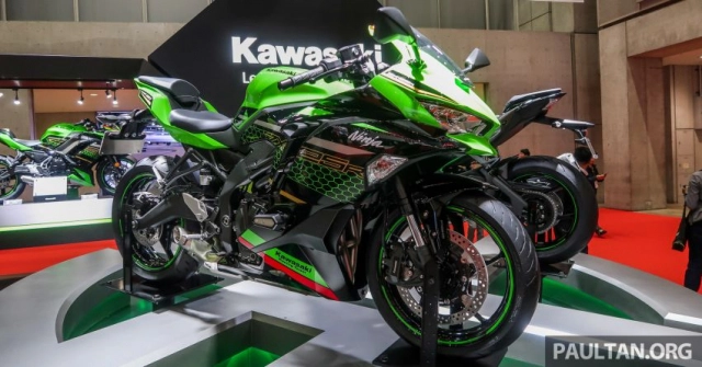 Cận cảnh kawasaki ninja zx-25r ông trùm của phân khúc sport dưới 300cc - 1