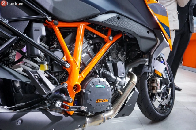 Cận cảnh ktm 1290 super duke gt 2022 giá 899 triệu đồng tại vn - 20