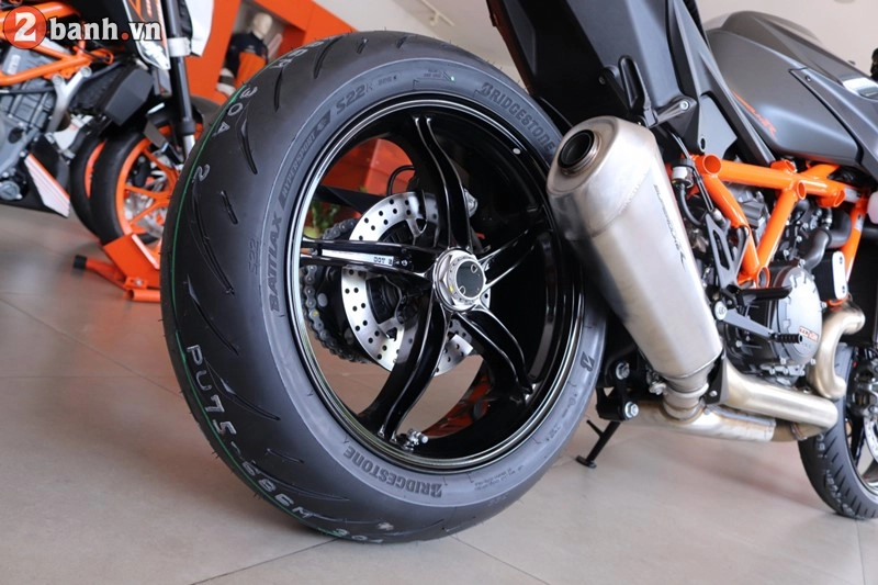 Cận cảnh ktm 1290 super duke r 2020 tại việt nam - 22