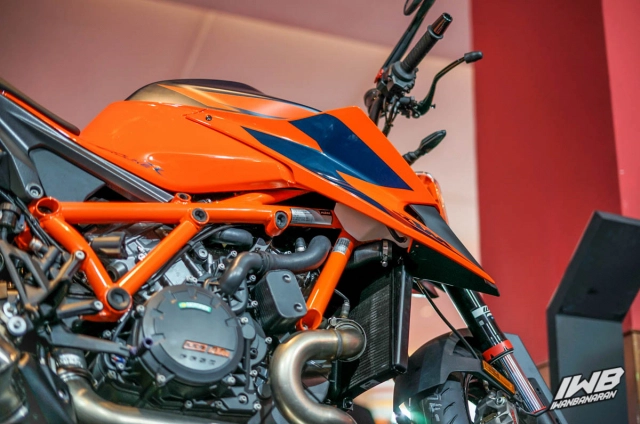 Cận cảnh ktm 1290 super duke r 2021 - 14