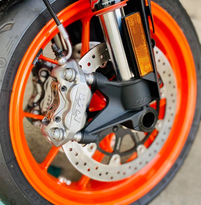 Cận cảnh ktm 790 duke đầu tiên tại việt nam - 9