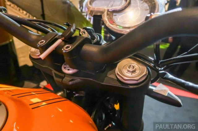 Cận cảnh phiên bản đặc biệt ducati panigale v2s bayliss và scrambler 1100 tribute pro - 25