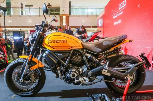 Cận cảnh phiên bản đặc biệt ducati panigale v2s bayliss và scrambler 1100 tribute pro - 42