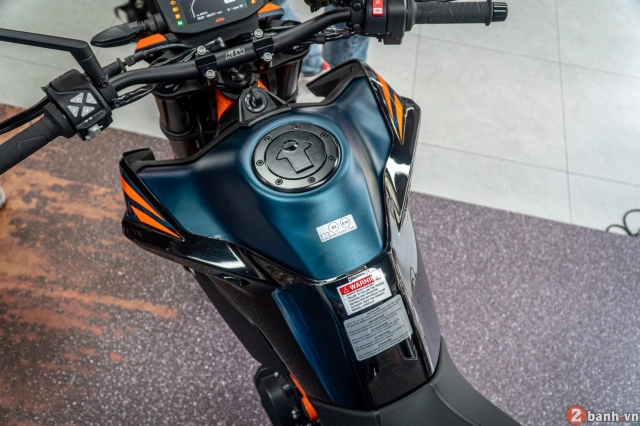 Cận cảnh siêu dao mổ ktm 890 duke r 2022 lần đầu ra mắt thị trường việt - 13