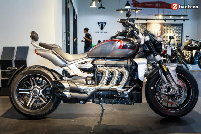 Cận cảnh triumph rocket 3 gt vừa về việt nam với giá gần 900 triệu - 7