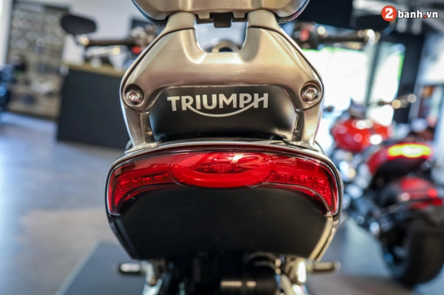 Cận cảnh triumph rocket 3 gt vừa về việt nam với giá gần 900 triệu - 12