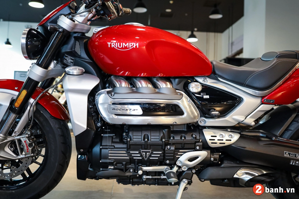 Cận cảnh triumph rocket 3 r 2020 tại việt nam với giá không ngờ - 29