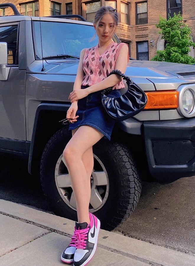 Cặp đôi em trai du học và chị đẹp mẫu việt nổi tiếng mxh con chào đời có 60000 fan - 1