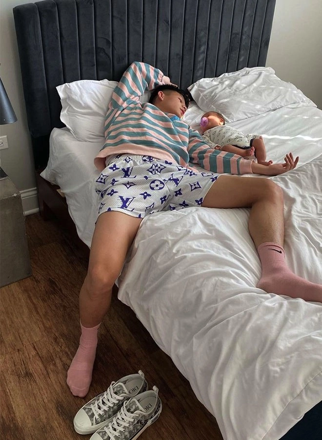 Cặp đôi em trai du học và chị đẹp mẫu việt nổi tiếng mxh con chào đời có 60000 fan - 13