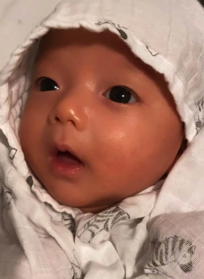 Cặp đôi em trai du học và chị đẹp mẫu việt nổi tiếng mxh con chào đời có 60000 fan - 16