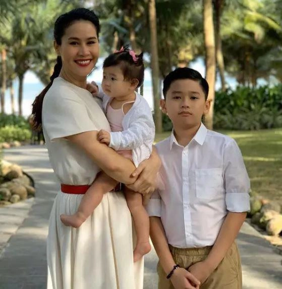 Cậu bé được tăng thanh hà xem như con ruột lớn phổng phao tuổi 13 mặt giống mẹ - 5