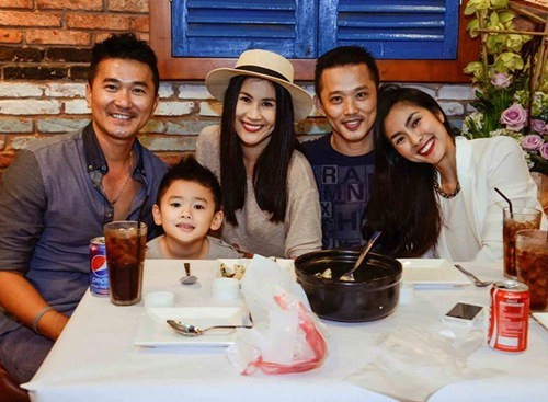 Cậu bé được tăng thanh hà xem như con ruột lớn phổng phao tuổi 13 mặt giống mẹ - 7