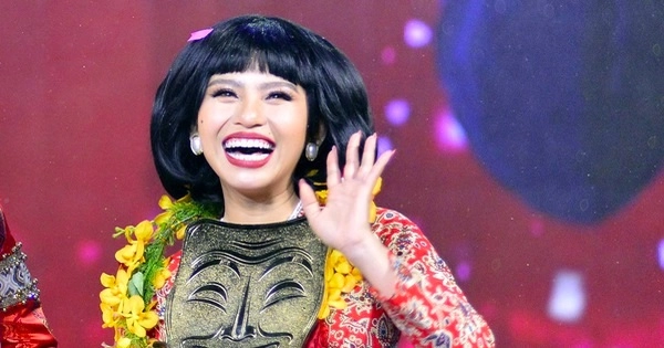 Cây hài của showbiz việt khoe cơ bụng đẹp quên sầu với nội y lấp ló - 1