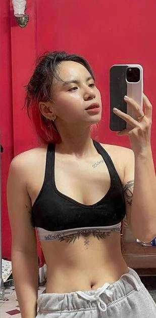 Cây hài của showbiz việt khoe cơ bụng đẹp quên sầu với nội y lấp ló - 8