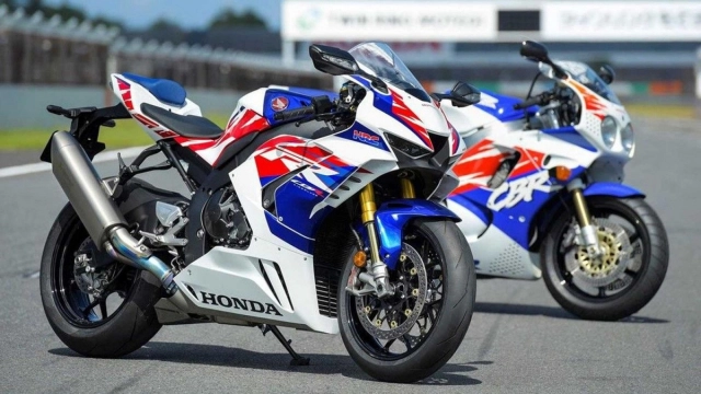 Cbr1000rr-r sp 30 anniversary sẽ được bán vào giữa tháng 42022 - 2