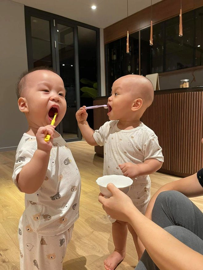 Chăm con trong penthouse 18 tỷ vợ tiếp viên hàng không mc thành trung nhớ ngày chưa chồng - 9