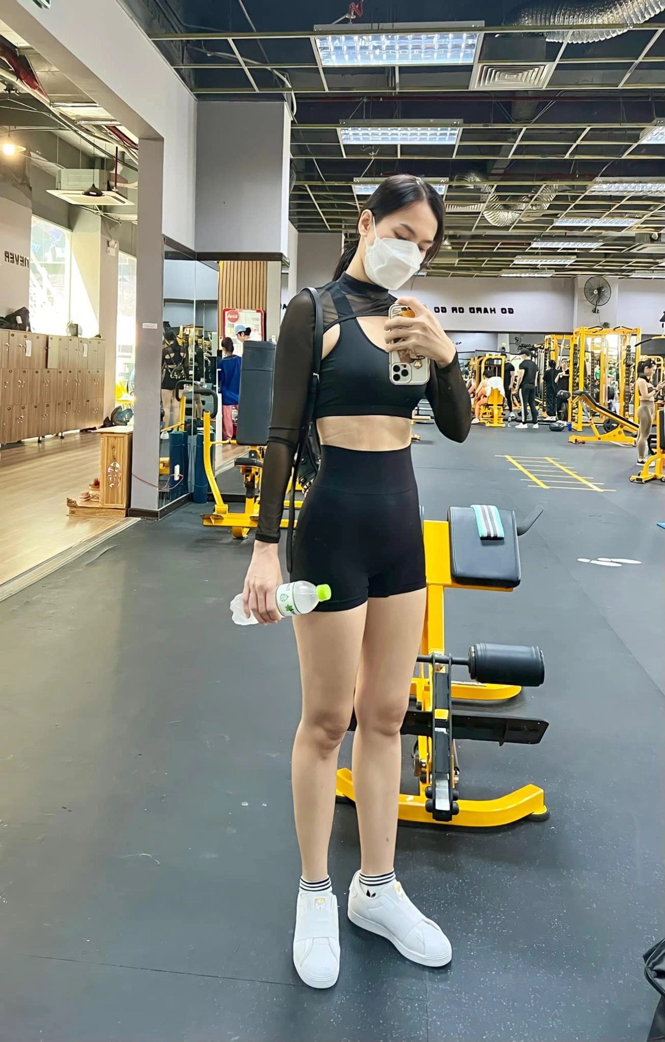 Chăm theo mẹ đi gym con trai anh thư 15 tuổi cao 1m84 siêu mẫu lo ngại con cao thêm nữa - 10