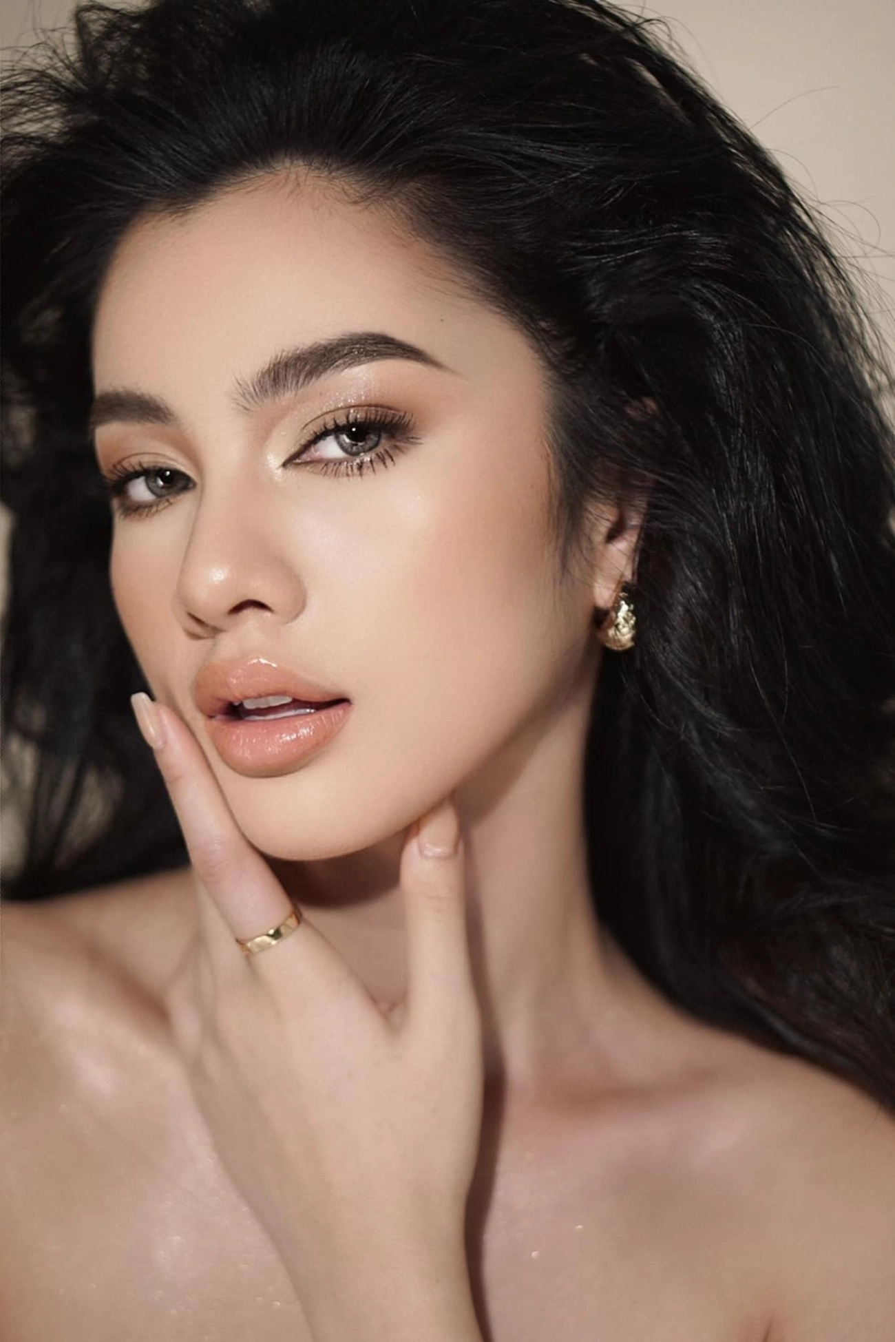 chạm trán layout phấn son với hhen niê nhan sắc thí sinh the face vietnam không nói nên lời - 2