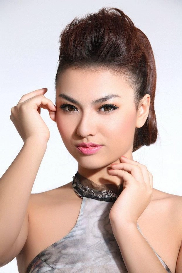 Chân dài xinh đẹp vẫn sợ lão hoá làm mũi collagen để luôn tươi trẻ - 1