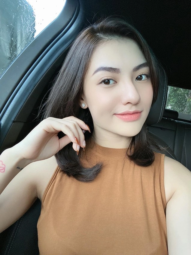 Chân dài xinh đẹp vẫn sợ lão hoá làm mũi collagen để luôn tươi trẻ - 4