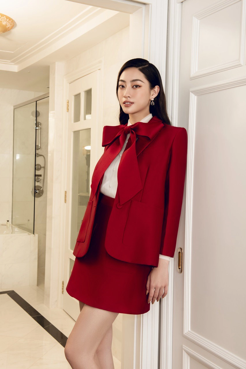 Chán hở bạo lương thùy linh kín đáo làm chị em công sở nôn tới mùa giáng sinh - 13
