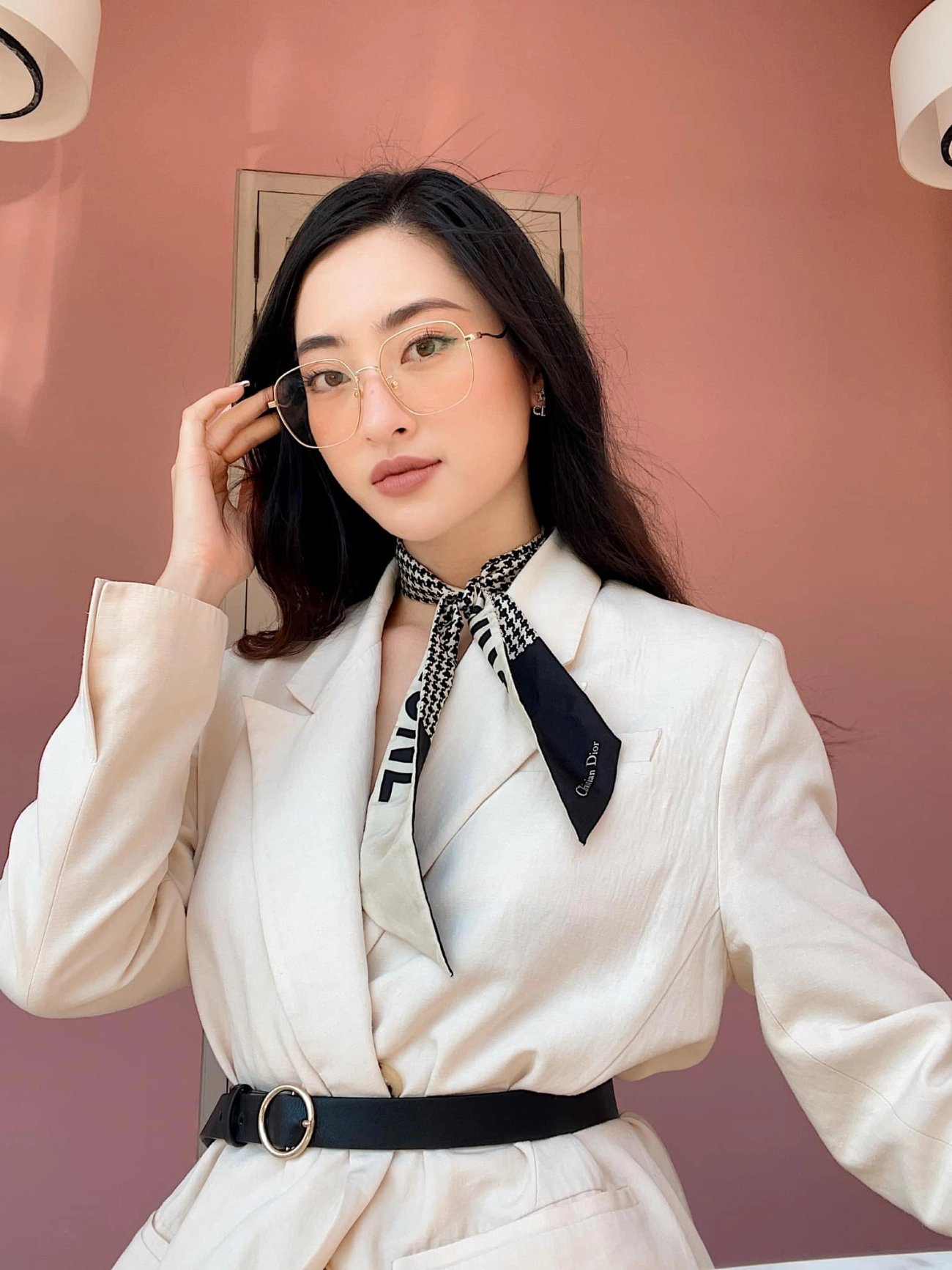 Chán hở bạo lương thùy linh kín đáo làm chị em công sở nôn tới mùa giáng sinh - 16