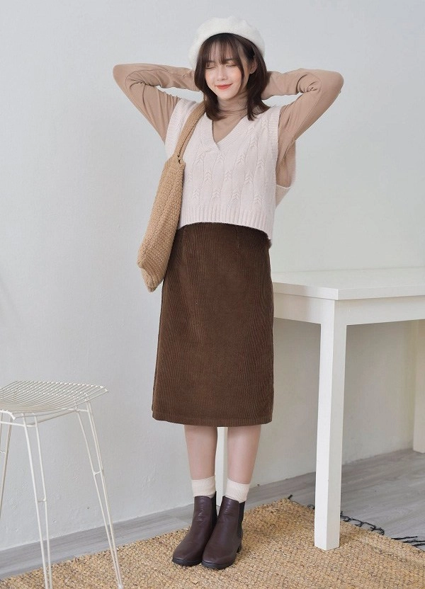 Chân váy lửng đúng là chân ái của nàng công sở có đến 7 cách diện vừa ấm vừa sang - 3